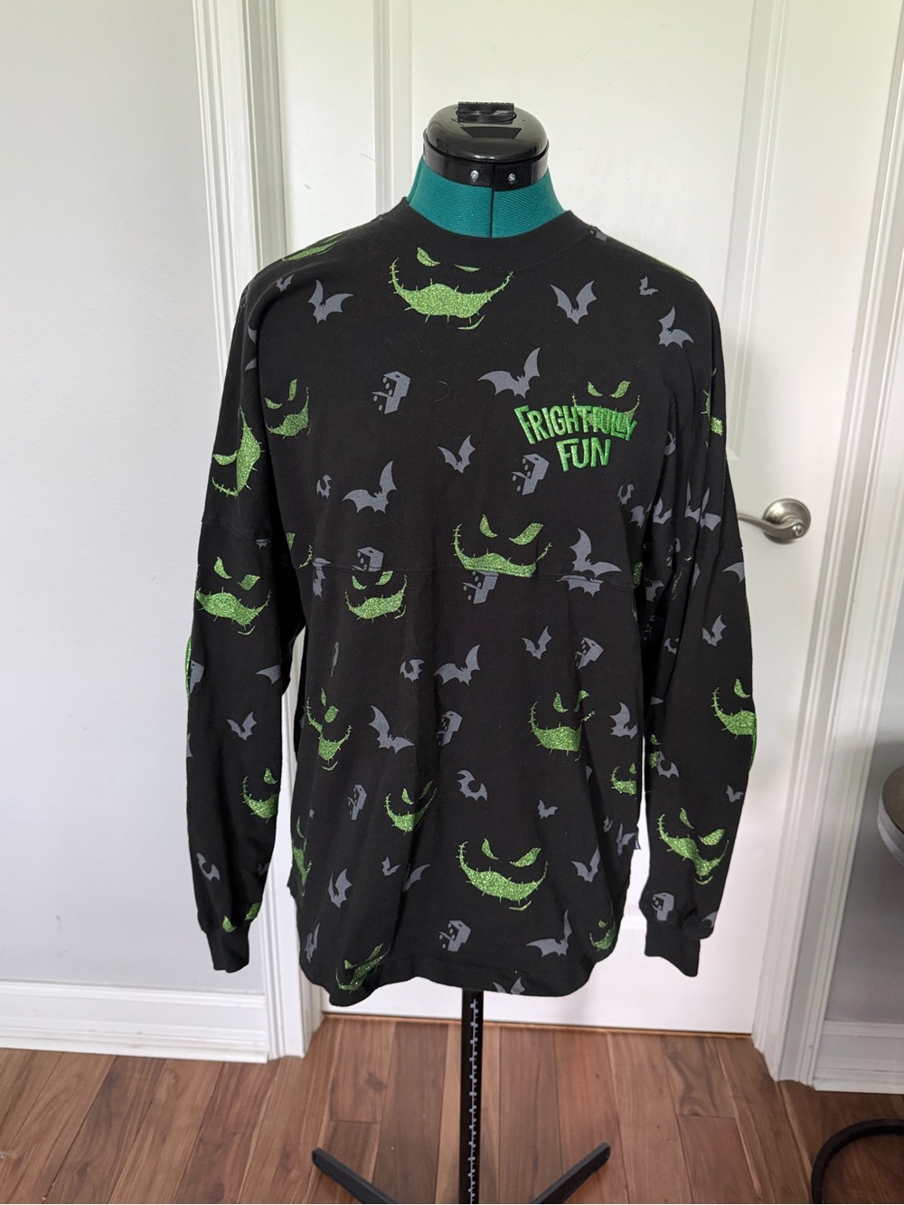 Disney Tim Burton The Nightmare Before Christmas Black and Green shirt